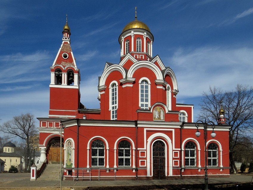 Храм Благовещения Пресвятой Богородицы в Петровском парке