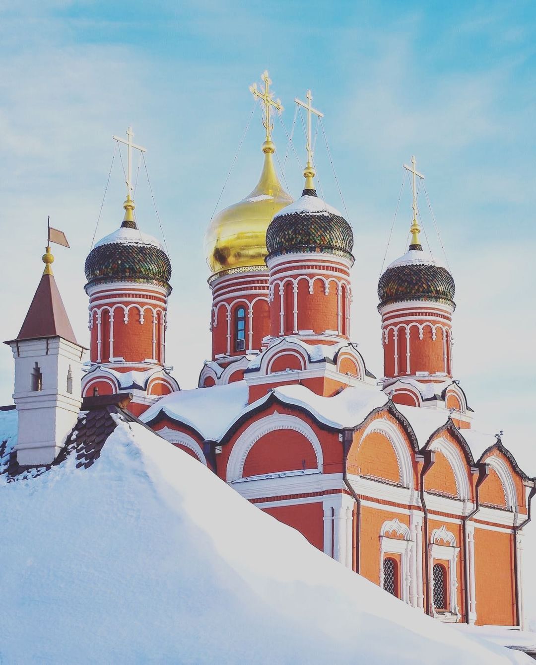 Подворье Патриарха Московского и всея Руси храмов в Зарядье,что в Китай-городе